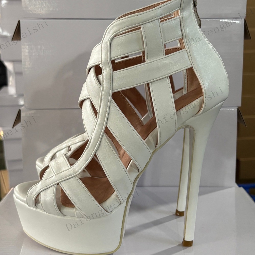 Strappy Heeled Sandals - Damskie sandały na platformie z odkrytymi